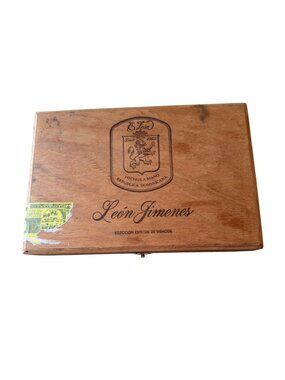 Leon Jimenes No. 4 Wooden Cigar Box
